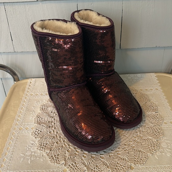 UGG Shoes - Sequin Wine Color Women's Boots